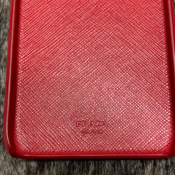 Authentic PRADA IPhone XS MAX case - Picture 6 of 10